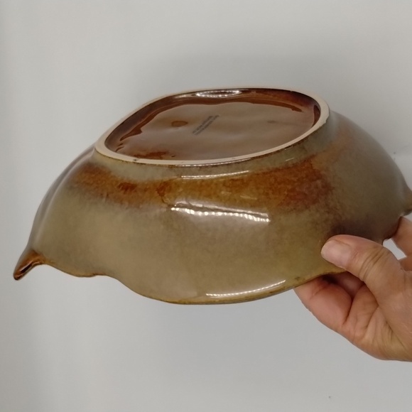 Ceramic Owl Shape Bowl 7.5 x 9.5 x 2.5 tan and blue serving bowl - Picture 4 of 8